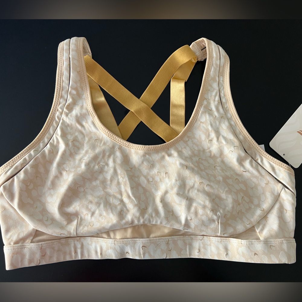 NWT - Fabletics Belle Gold/Cream Sports Bra - Size XXL